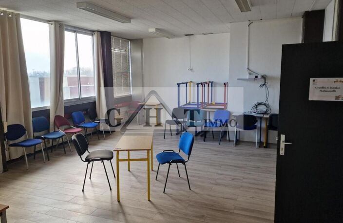 BUREAU 330 M² A LOUER A MEAUX — photo 5