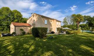 Maison 5 Pièces 174 m² à vendre à Confolens (16500)