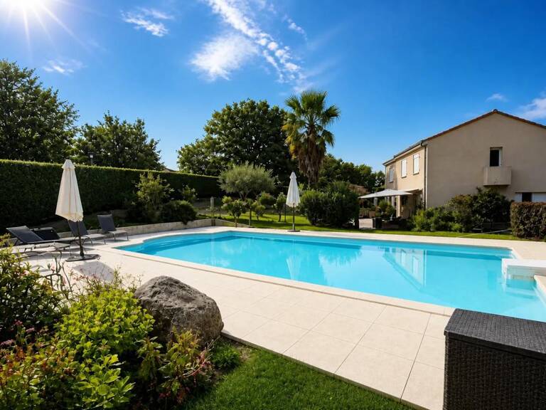 Maison de 5 pièces de 174 m² situé à Confolens — photo 1