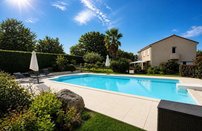 Maison de 5 pièces de 174 m² situé à Confolens — photo 2