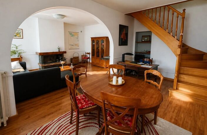 Maison de 9 pièces de 149 m² à Loir en Vallée — photo 2