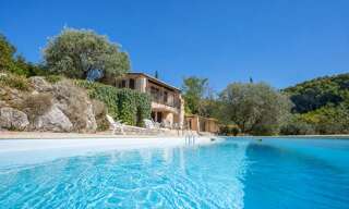 Maison 8 Pièces 150 m² à vendre à Seillans (83440)