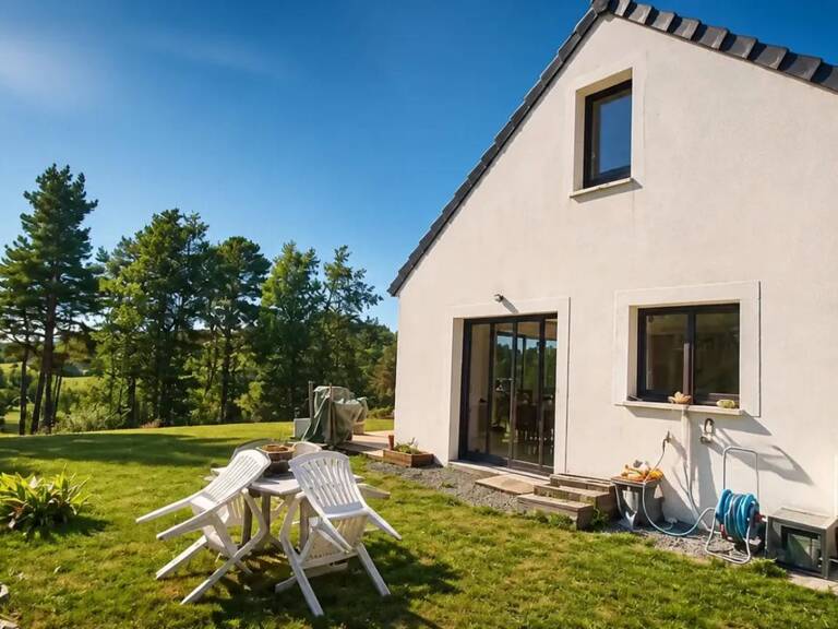 Maison de 5 pièces de 108 m² à Neuvéglise-sur-Truyère — photo 1