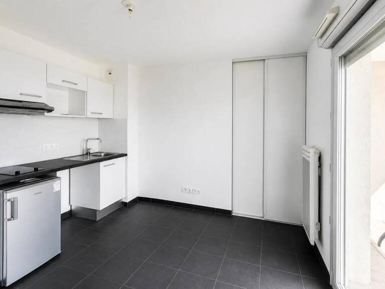 Studio de 22,58 m² avec terrasse et stationnement en sous-sol — photo 1