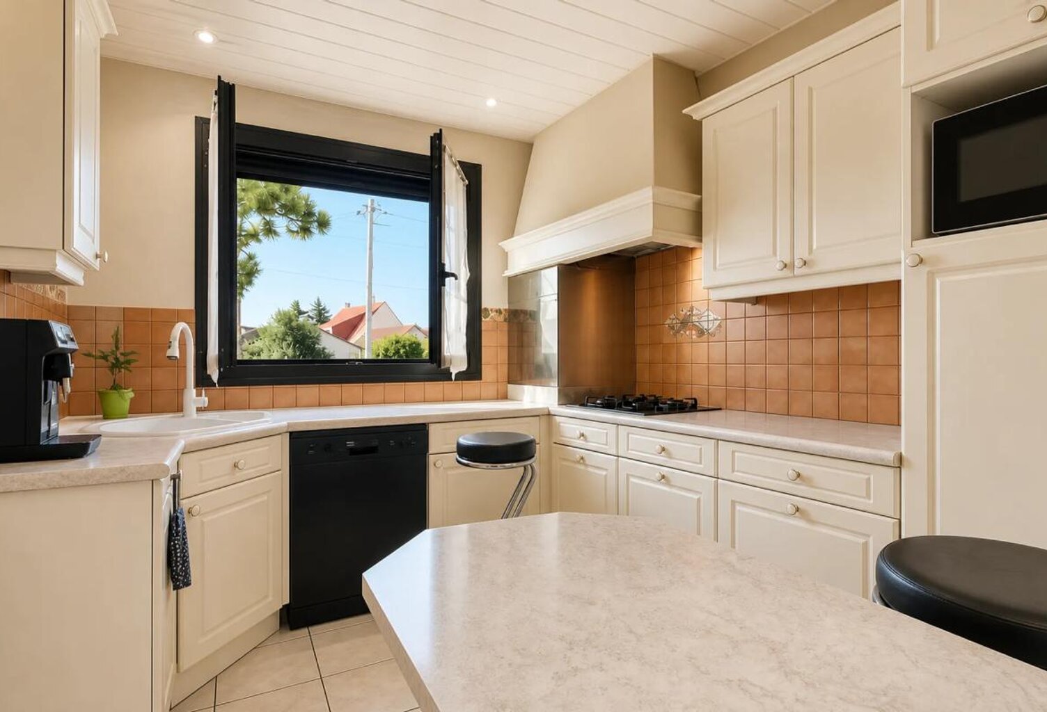 Maison de 5 pièces de 100 m² à Goussainville — photo 1