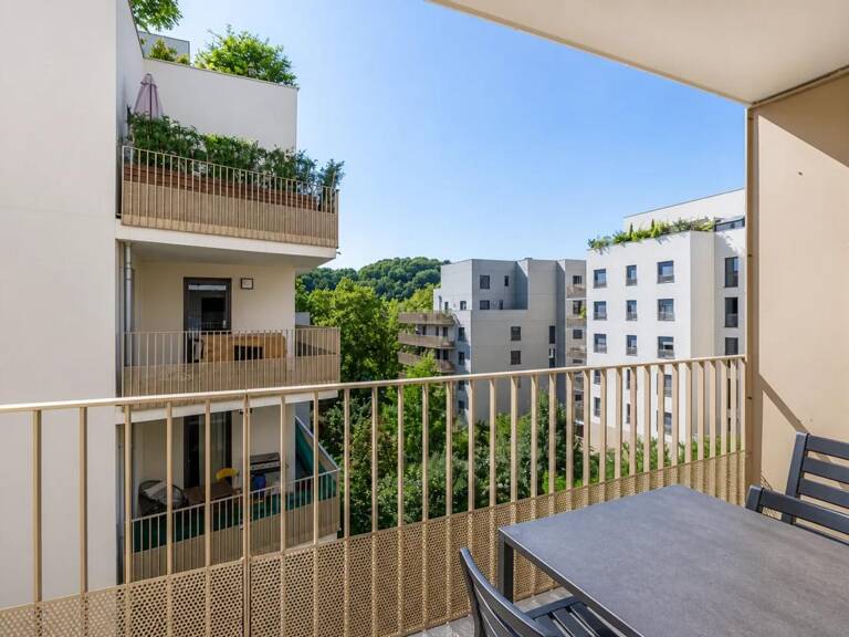 Appartement 1 pièce de 27 m² situé à Lyon — photo 1