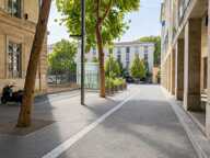 Appartement ensemble de bureaux 6 pièces de 152 m² à Avignon — photo 4