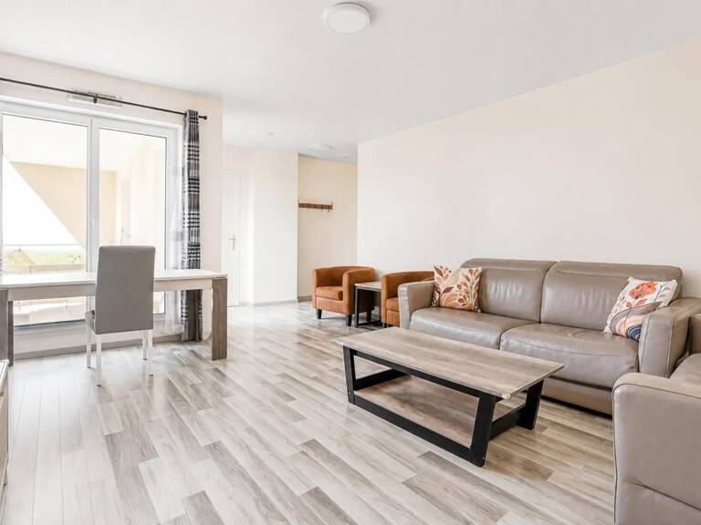 Appartement 3 pièces de 59 m² à La Courneuve — photo 1