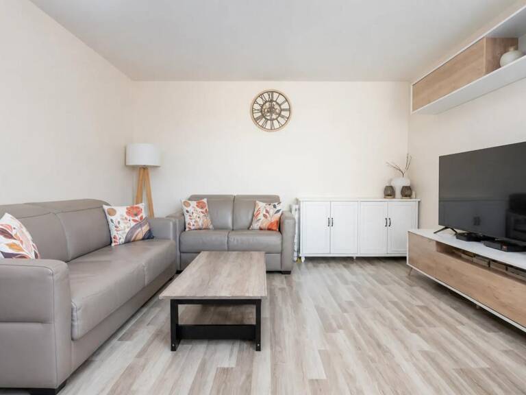 Appartement 3 pièces de 59 m² à La Courneuve — photo 1