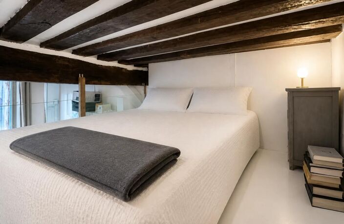 Appartement 1 pièce de 32 m² situé à Paris — photo 5