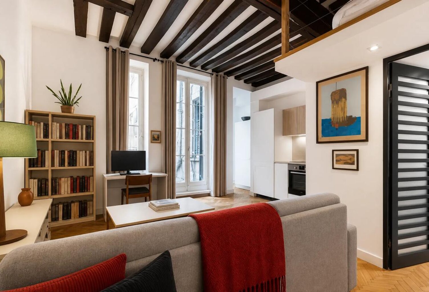 Appartement 1 pièce de 32 m² situé à Paris — photo 1
