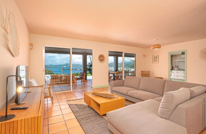 LE ROBERT - Maison meublée à Vendre T6 270m² HAB - Piscine - Carbet - Vue mer panoramique — photo 4