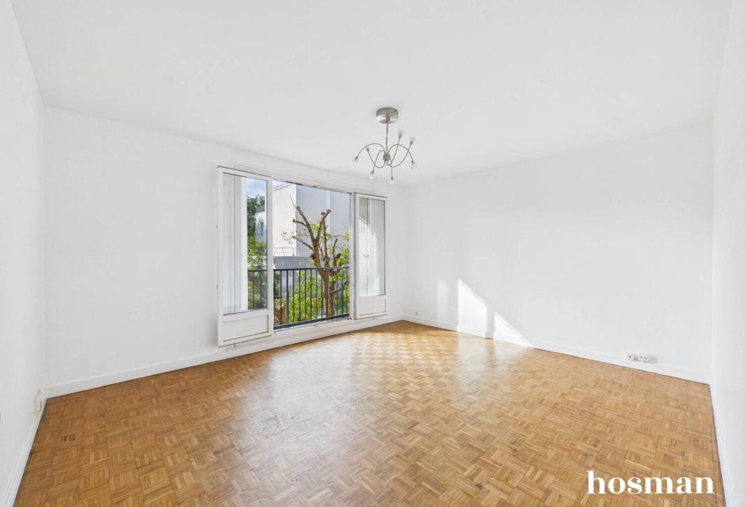 Appartement 3 pièces de 65 m² avec balcon et parking - Rue Kilford, Courbevoie — photo 1