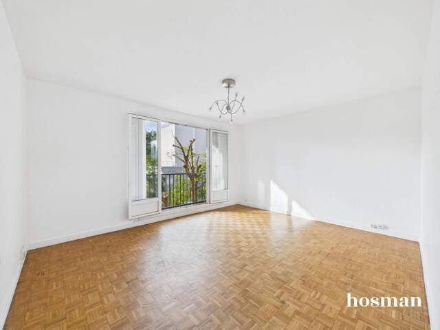 Appartement 3 pièces de 65 m² avec balcon et parking - Rue Kilford, Courbevoie — photo du bien