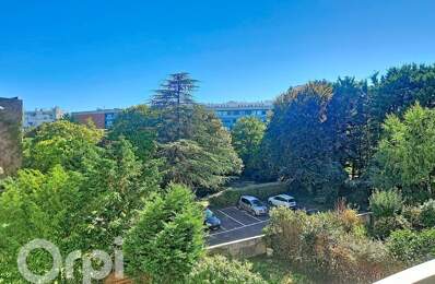 Appartement À Vendre — photo du bien