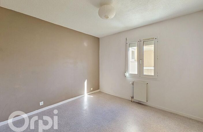 A vendre duplex rue de la Rotonde à Clermont-Ferrand avec cave et stationnement — photo 4