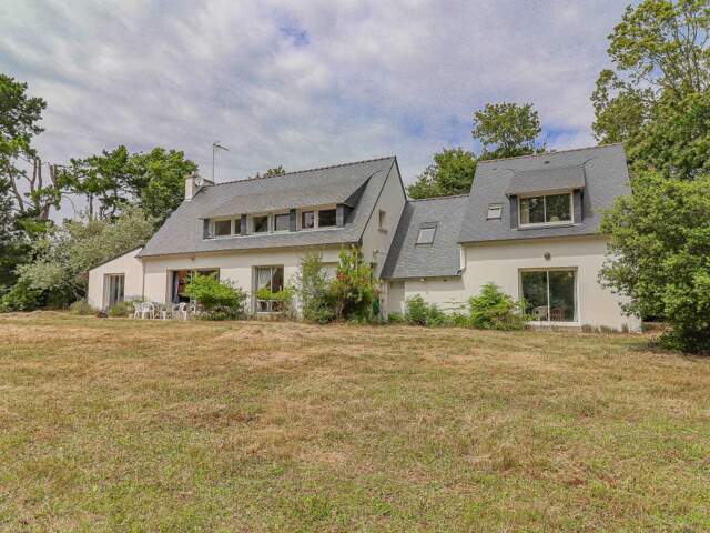 SAINT-PHILIBERT – DOMAINE FAMILIAL AUX VOLUMES HORS NORMES — photo du bien