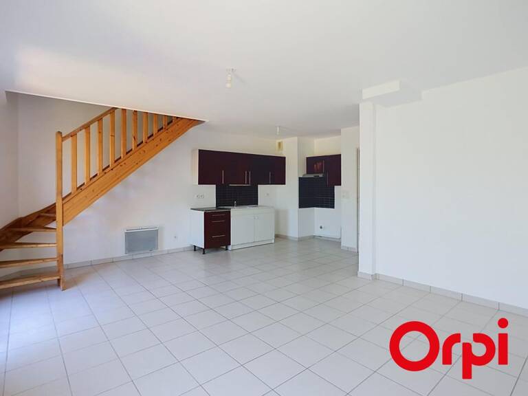 Maison À Vendre avec garage — photo 1