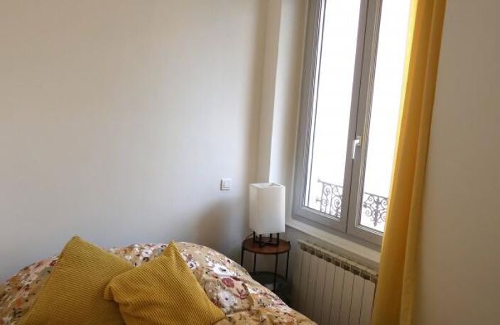 OULLINS - TYPE 2 MEUBLE DE 34.60M² — photo 4