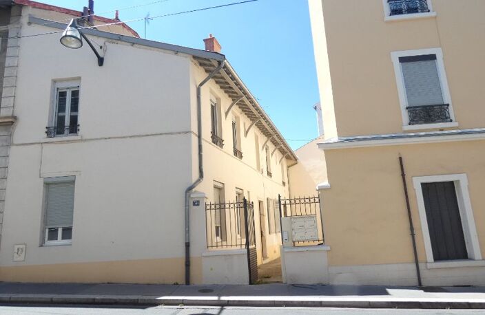 OULLINS - TYPE 2 MEUBLE DE 34.60M² — photo 5