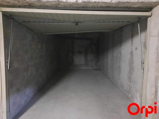 Parking / box Lyon — photo du bien