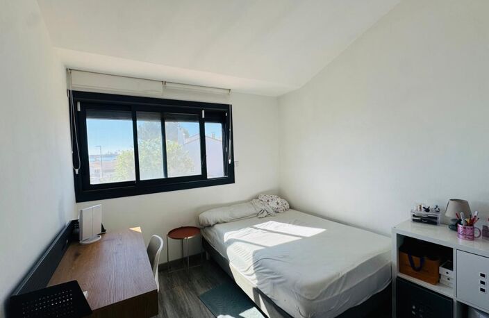 Maison en parfait état avec piscine au calme en bordure d'étang — photo 4