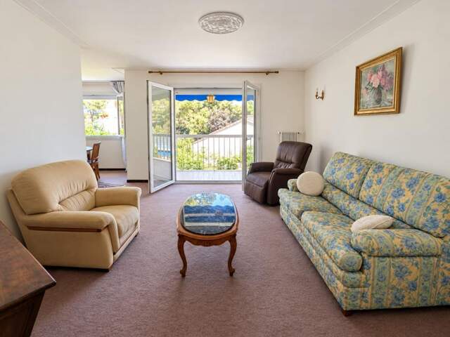 Appartement À Vendre Toulon Bas Faron — photo du bien