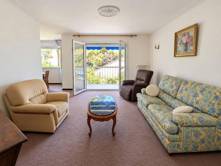 Appartement À Vendre Toulon Bas Faron — photo 1