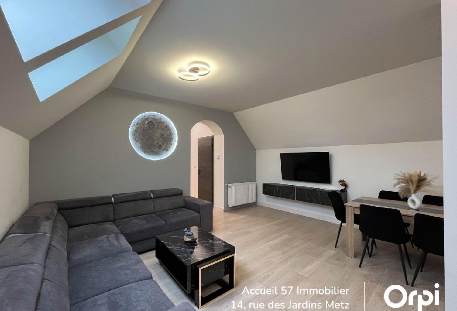 Appartement À Vendre — photo 1