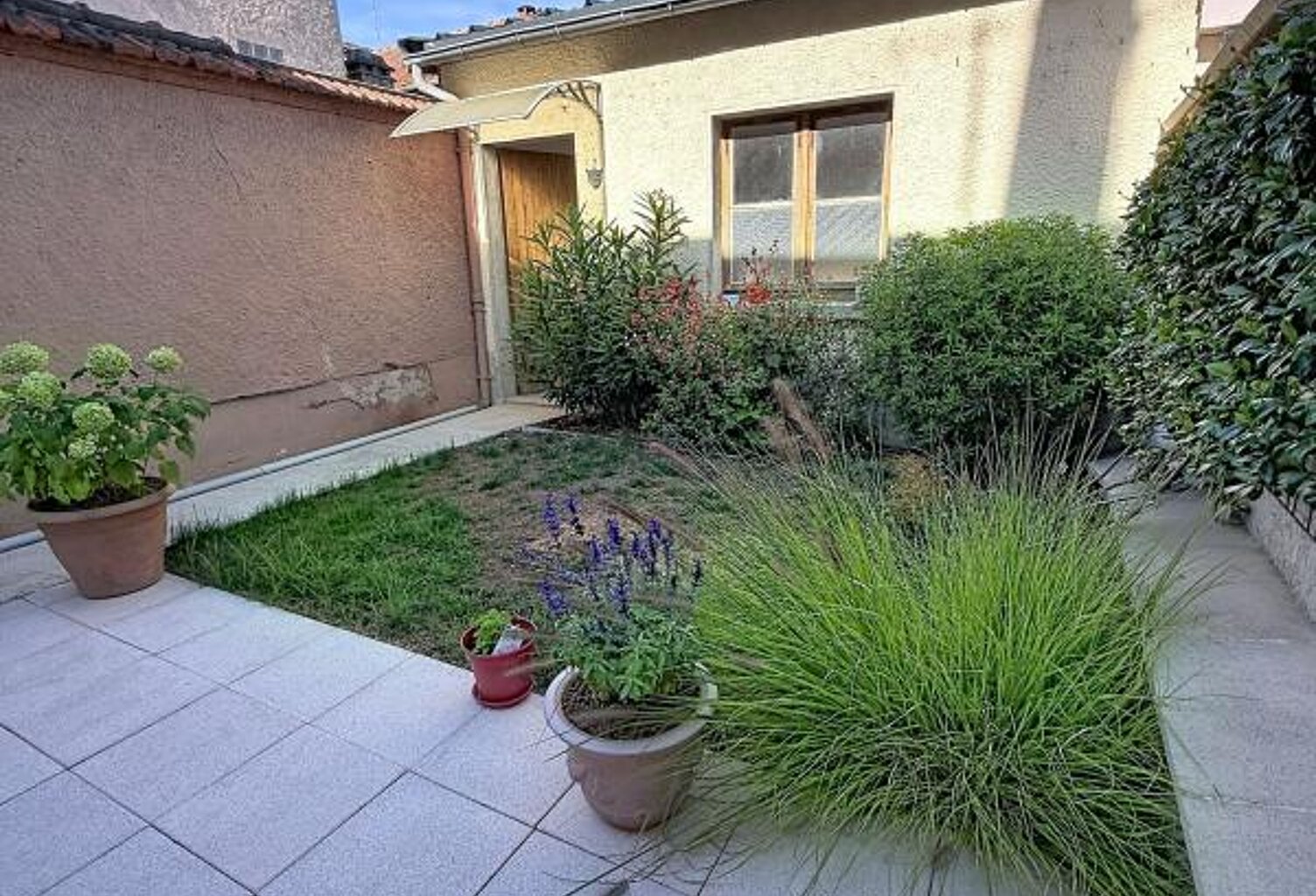 Maison À Vendre — photo 1