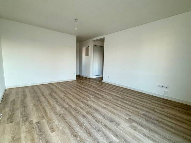 Appartement À Louer — photo 1
