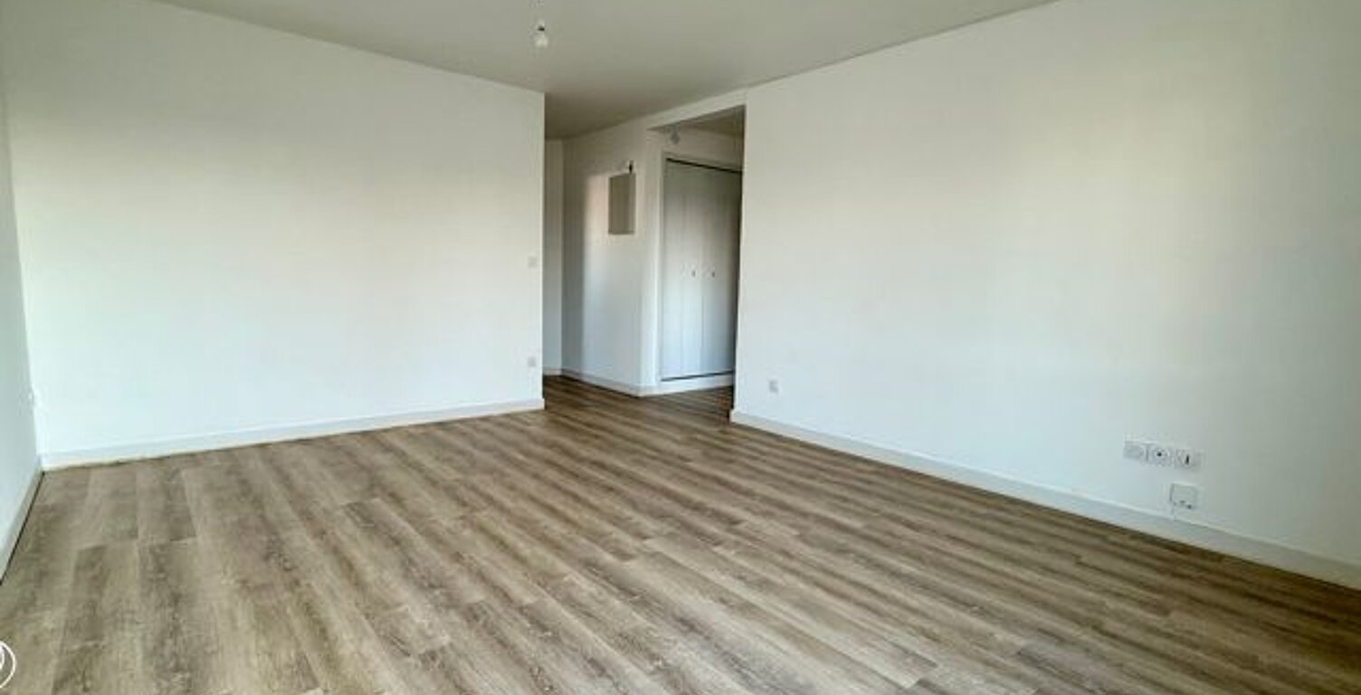 Appartement À Louer — photo 1