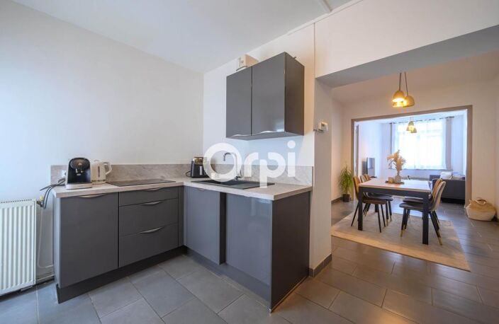 Maison rénovée avec 3 chambres, cours à Lens à 2 minutes de la gare. Un Écrin Familial Parfait à Lens ! — photo 4