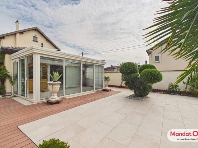 Maison À Vendre Tinqueux 5 chambres et garage double — photo du bien