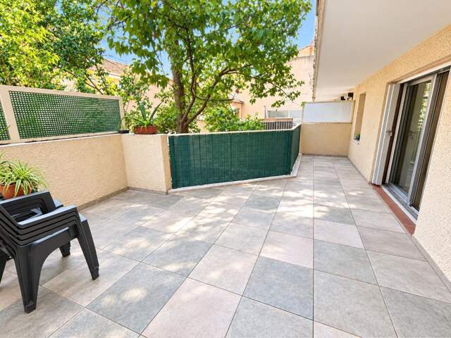 APPARTMENT T2 47 M2 QUARTIER JEANNE D’ARC, 1 ER ETAGE TERRASSE 17 M2 ASCENSEUR — photo du bien