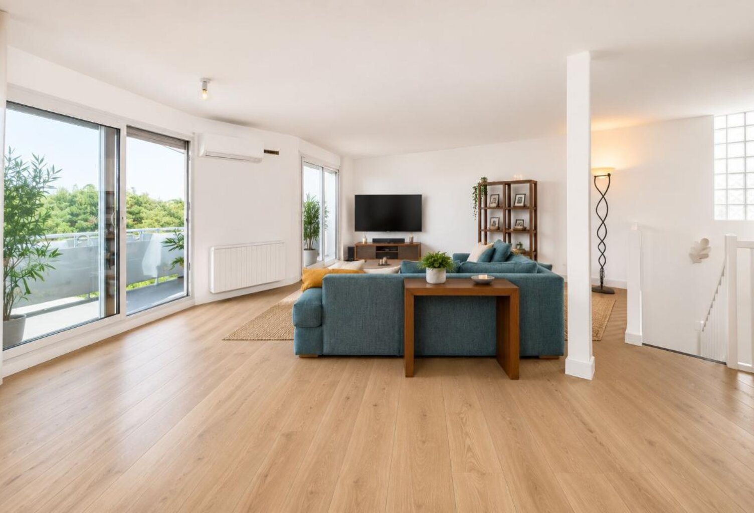 TOULOUSE GUILHEMERY / BONHOURE BEAU T5/6 DUPLEX AVEC BALCONS, TERRASSE, PARKINGS ET CELLIER — photo 1