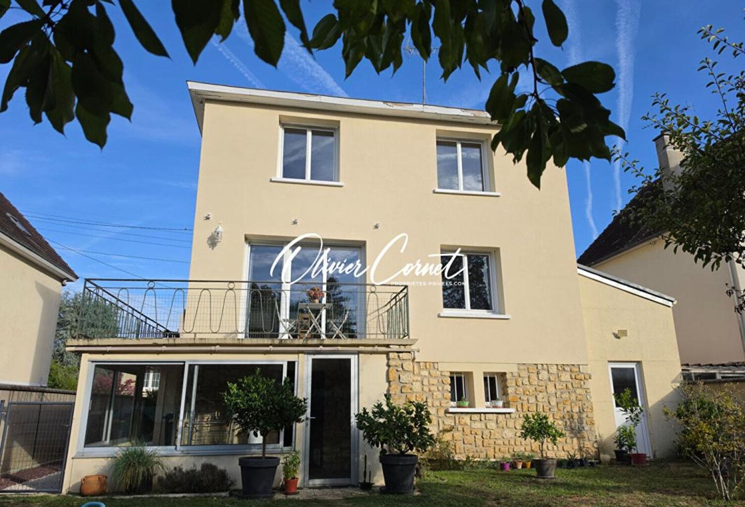 Maison familiale avec jardin et garage ? Tout à pied à Nogent-le-Rotrou — photo 1