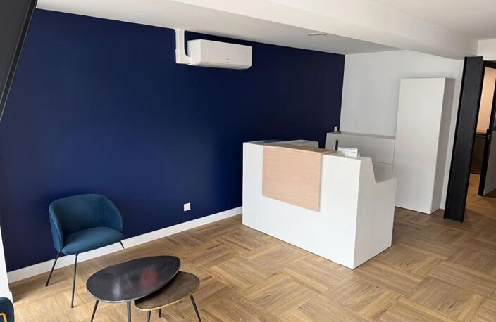 03000 MOULINS - BUREAUX — photo 2
