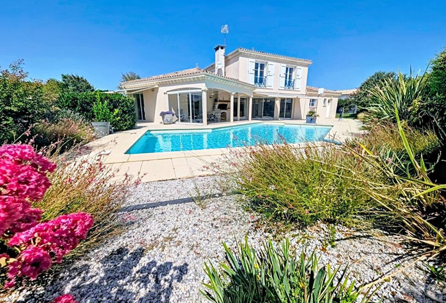 Maison Le Taillan Medoc 7 pièce(s) 199 m2 — photo 1