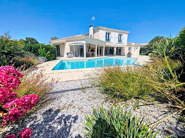 Maison Le Taillan Medoc 7 pièce(s) 199 m2 — photo 1