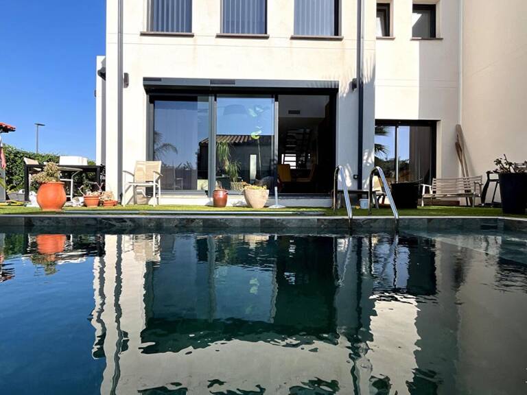 Magnifique maison contemporaine  en R+1 de 120 m² avec piscine sur un terrain de 300 m² en 3 faces — photo 1