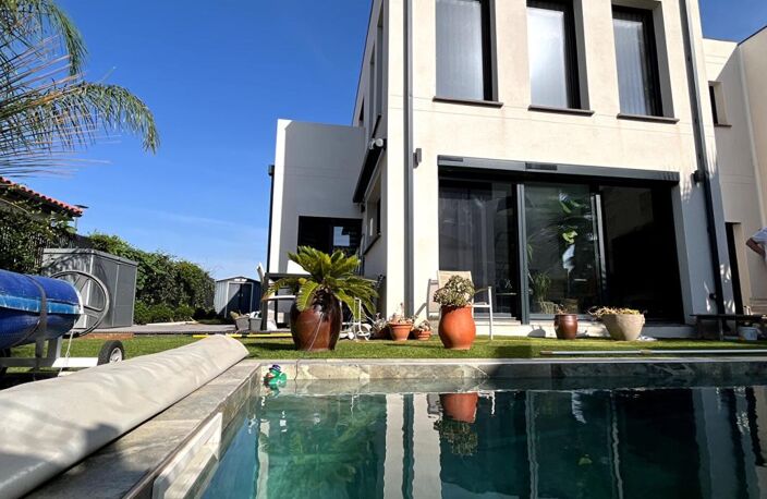 Magnifique maison contemporaine  en R+1 de 120 m² avec piscine sur un terrain de 300 m² en 3 faces — photo 4