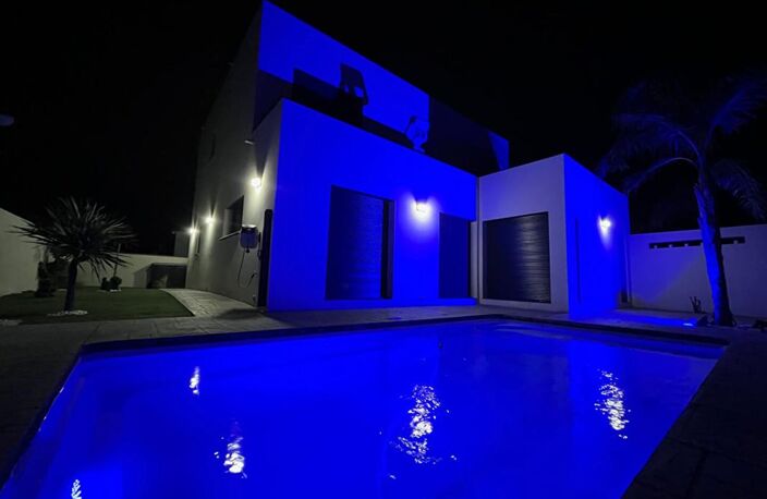 Incroyable villa de 142 m²  en R+1 contemporaine sur un terrain de 400 m²  en 4 faces sans vis-à-vis avec piscine — photo 4