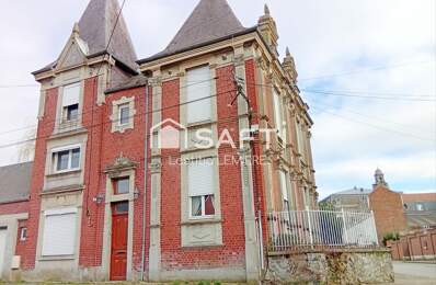 Maison de maître aux beaux volumes à conforter — photo du bien