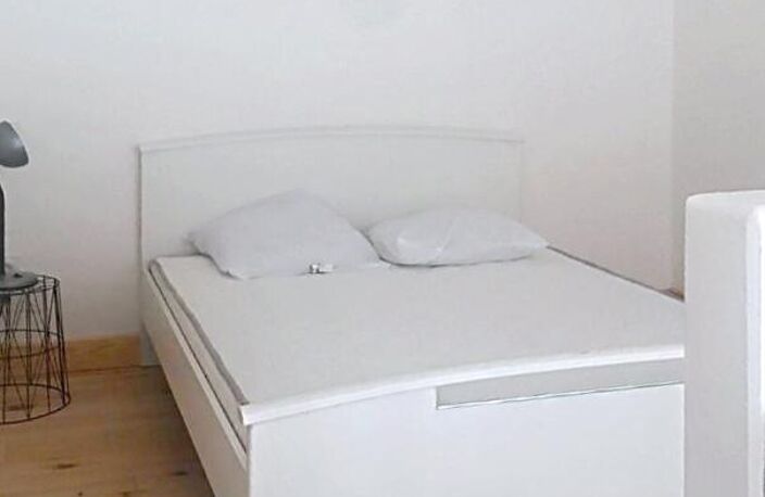 Appartement duplex vendu loué et meublé Bonne rentabilité Dol-de-Bretagne — photo 3