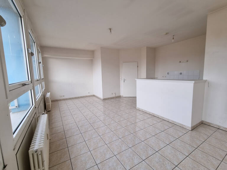 APPARTEMENT 2 chambres , hyper centre, garage, cave — photo 1