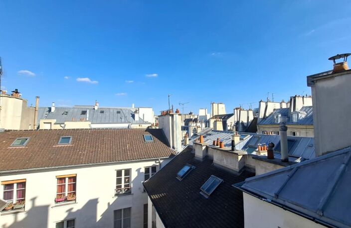 Grand studio Marais 27 m2 Paris 4e — photo 5
