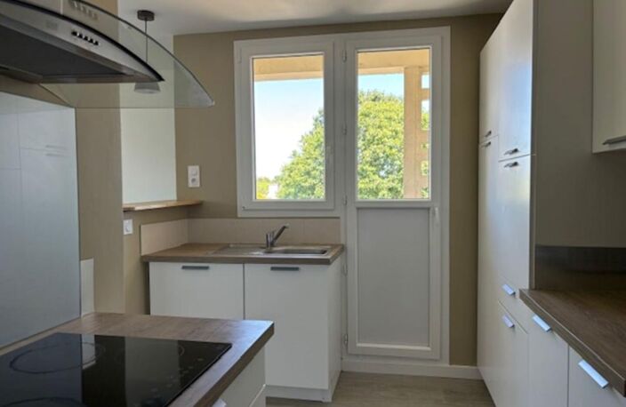 QUIMPER -T2-44m²--Entièrement rénové- — photo 5