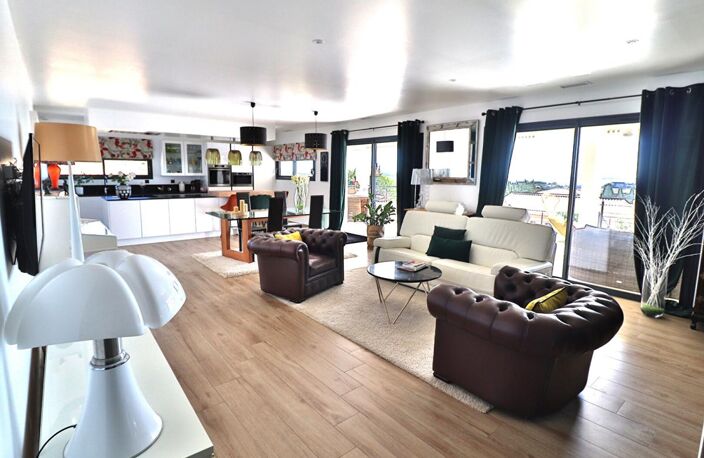 Villa contemporaine 5 pièce(s) 150 m2 sur un terrain de 1000m² avec piscine — photo 5