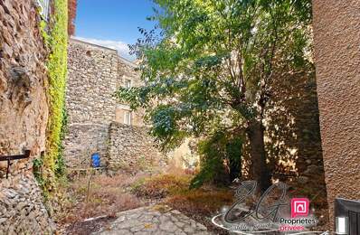 Maison en pierre à rénover :  jardin, garage, grenier aménageable — photo du bien